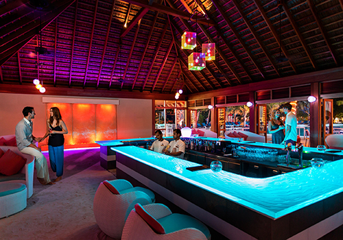 Dhoni Bar at Meeru Maldives